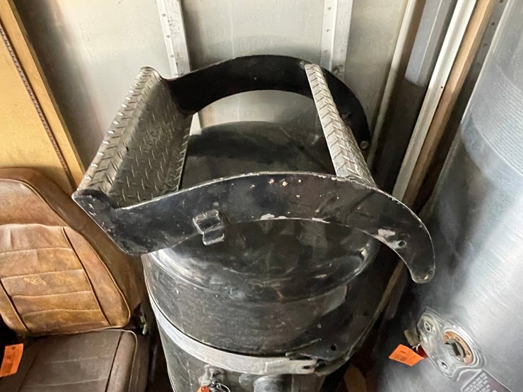 peterbilt-358-image-3