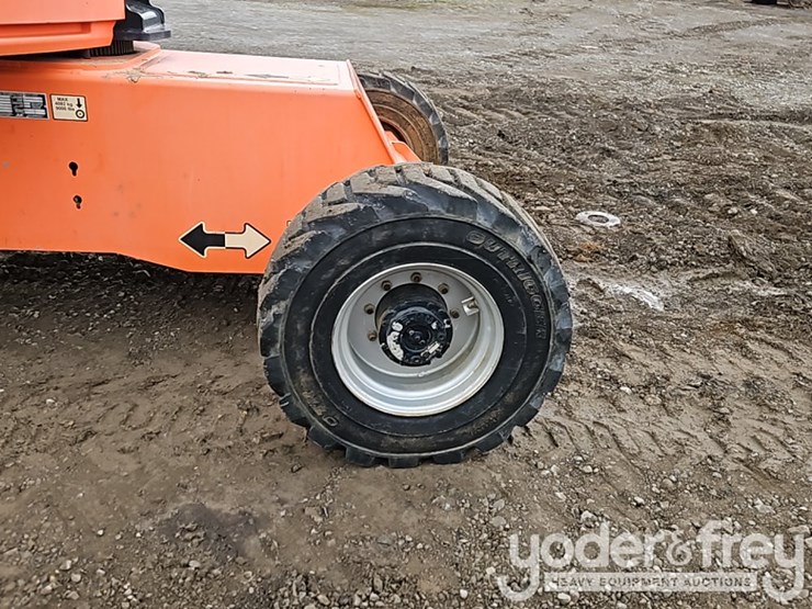 2016-jlg-460sj-image-9