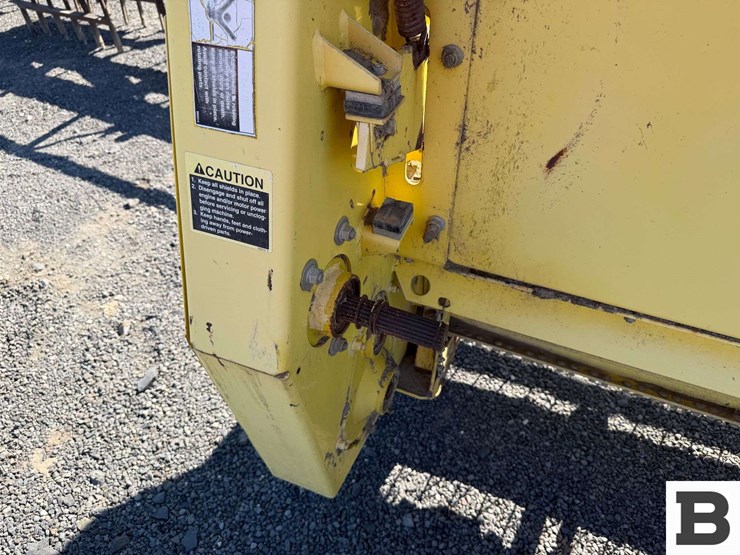 2008-john-deere-645b-image-16