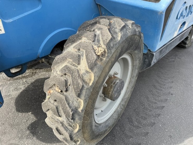 2014-genie-gth844-image-18