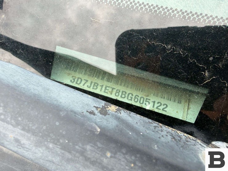 2011-dodge-ram-1500-image-24