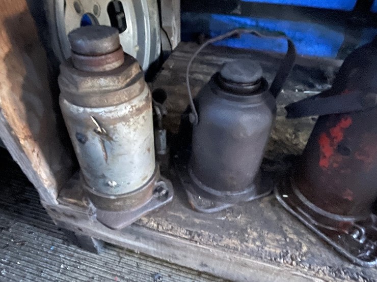 #10395-•-(4)-hydraulic-bottle-jacks-image-6