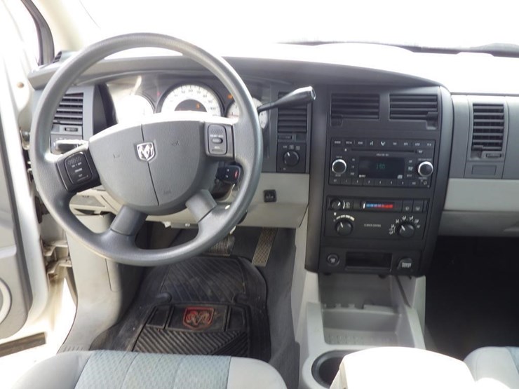 2008-dodge-durango-image-9