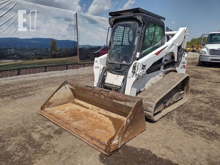 2022-bobcat-t770-image-36