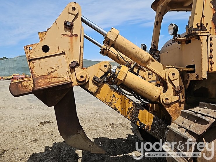 caterpillar-d8h-image-30
