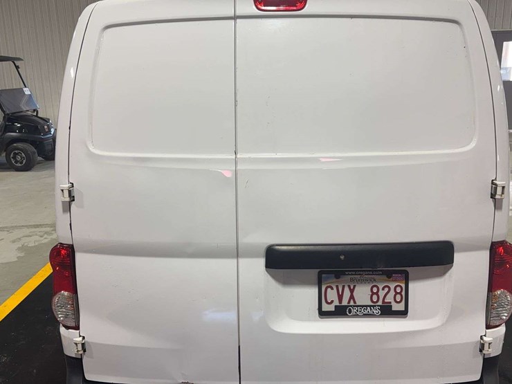 2021-nissan-nv200-image-26