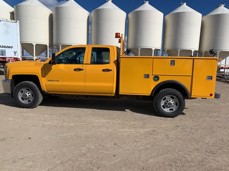 2016-chevrolet-2500-image-21