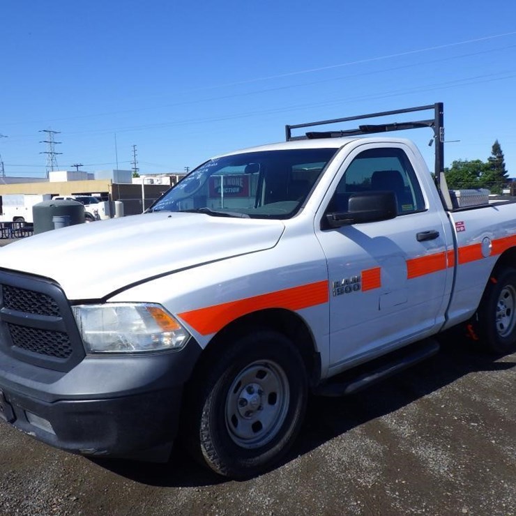 2015 DODGE 1500