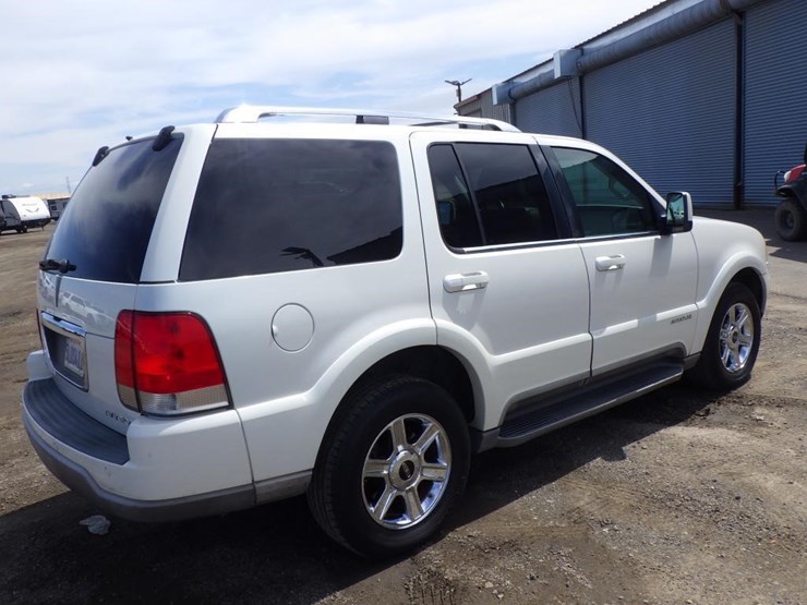2004-lincoln-aviator-image-3