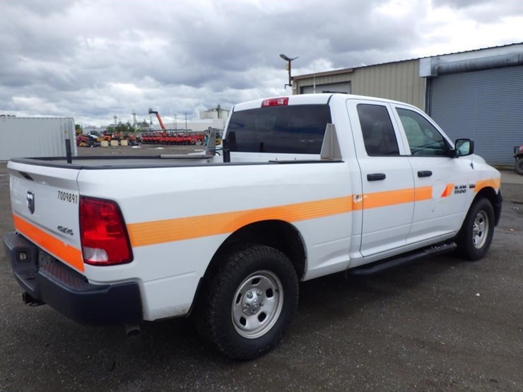 2014-dodge-1500-image-3