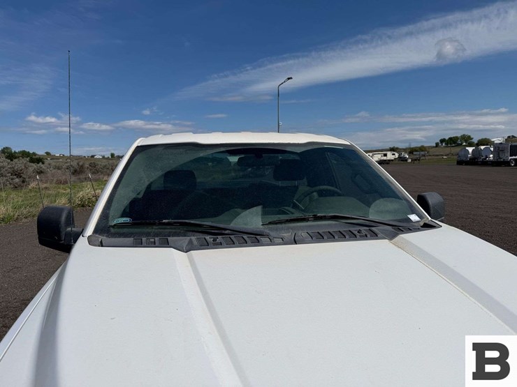 2016-ford-f150-image-9