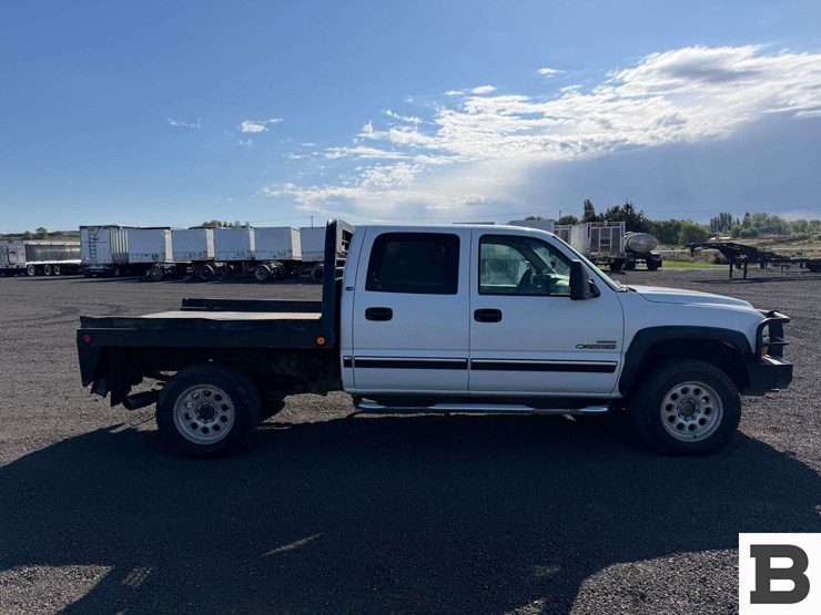 2002-chevrolet-silverado-2500hd-image-6