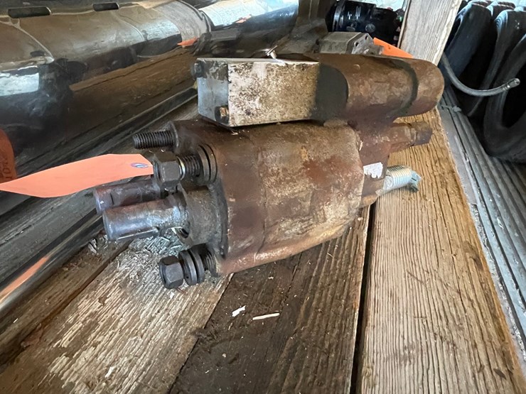 #10439-•-permco-big-shaft-drive-hydraulic-pump-image-3