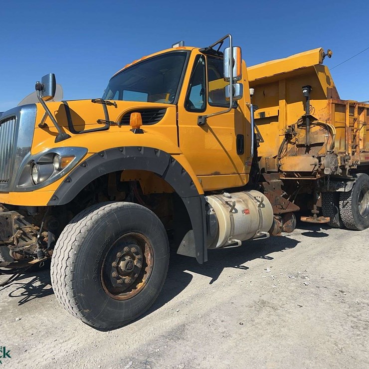 2016 INTERNATIONAL 7600