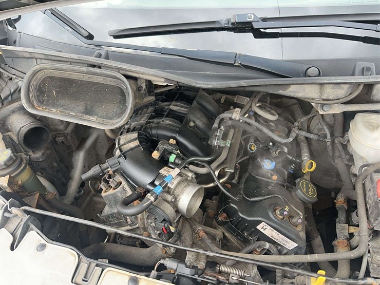 2019-ford-transit-image-17