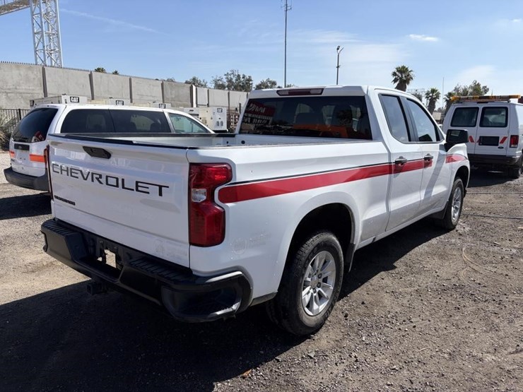 2021-chevrolet-silverado-1500-image-3