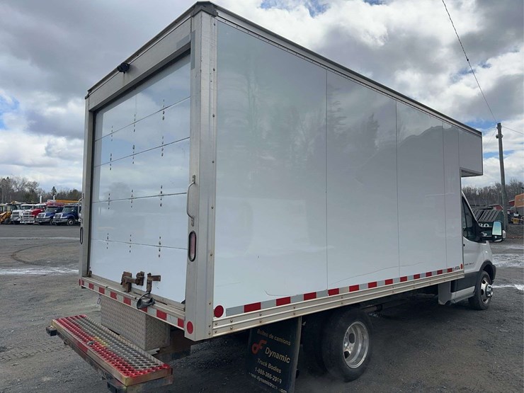 2019-ford-transit-image-5