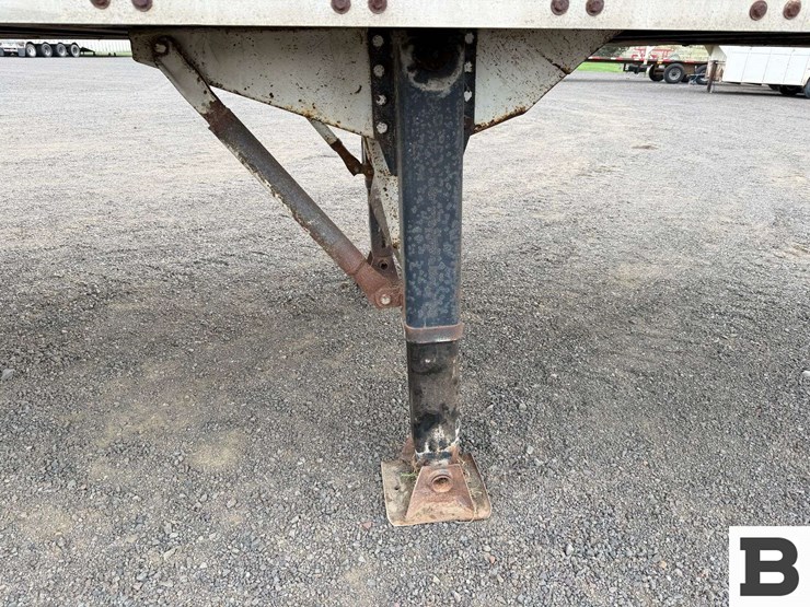 1983-fruehauf-open-top-image-27