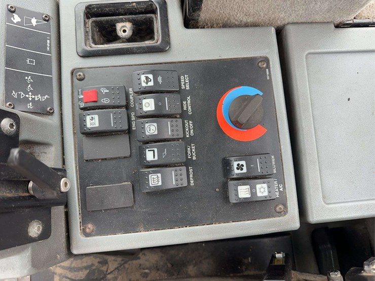 2011-caterpillar-it14g-image-28