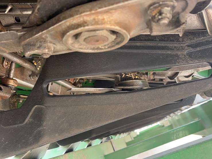 2023-john-deere-c18r-image-19