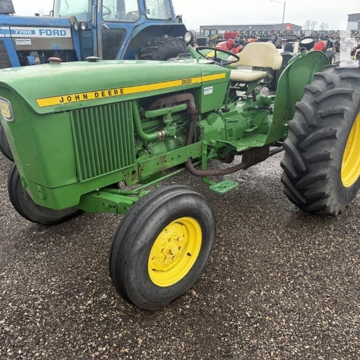 1970 JOHN DEERE 2020