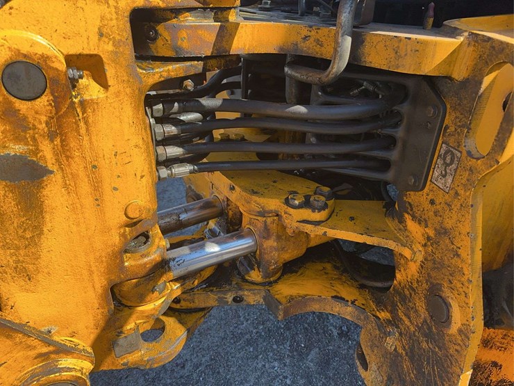 2012-jcb-3cx-image-20