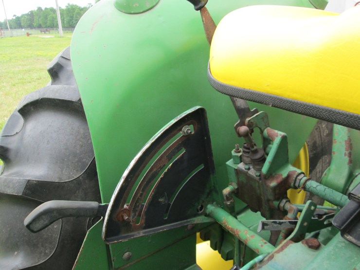 1976-john-deere-2040-image-31