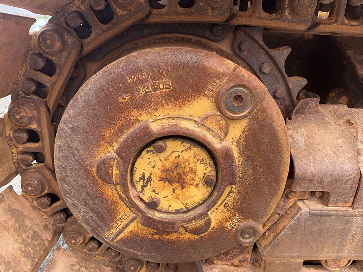 2004-caterpillar-d4g-xl-image-17