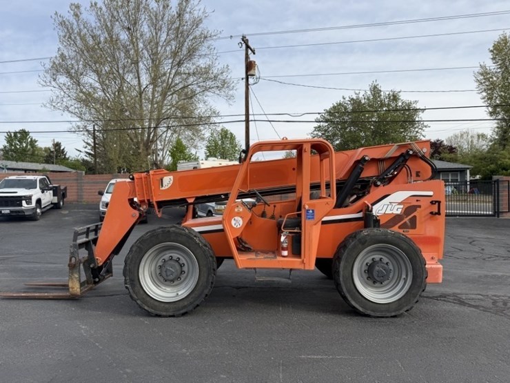 2015-sky-trak-6042-image-7