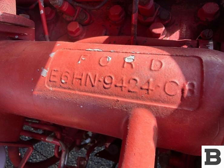 new-holland-1085-image-71