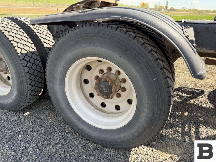 1998-kenworth-t800-image-32