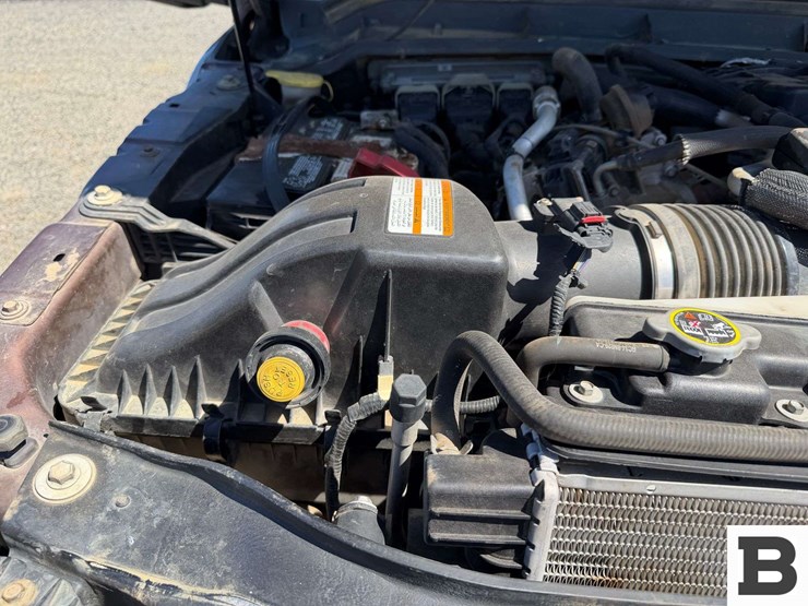 2011-ford-f350-image-40