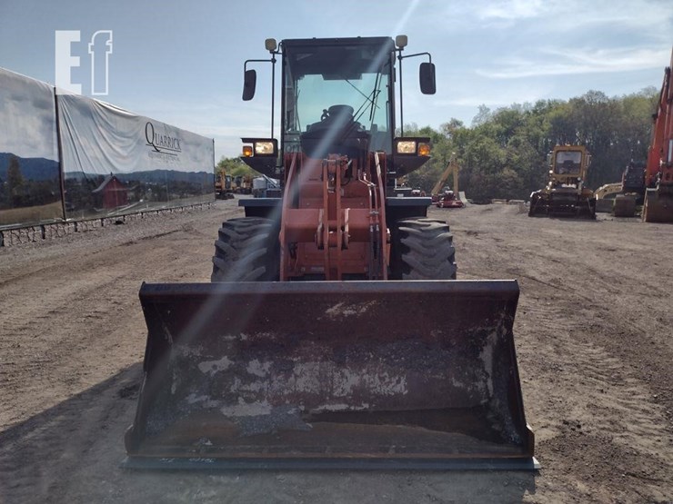 hitachi-zw80-5b-image-2