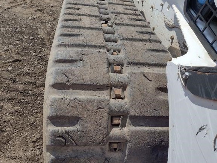 2022-bobcat-t770-image-20