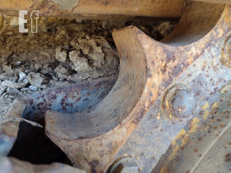 2016-komatsu-d37ex-23-image-14