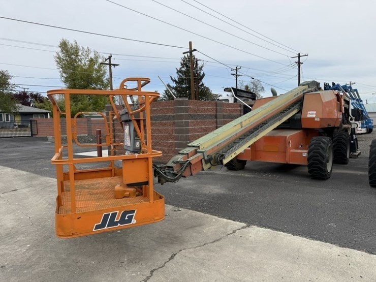 2013-jlg-600s-image-2