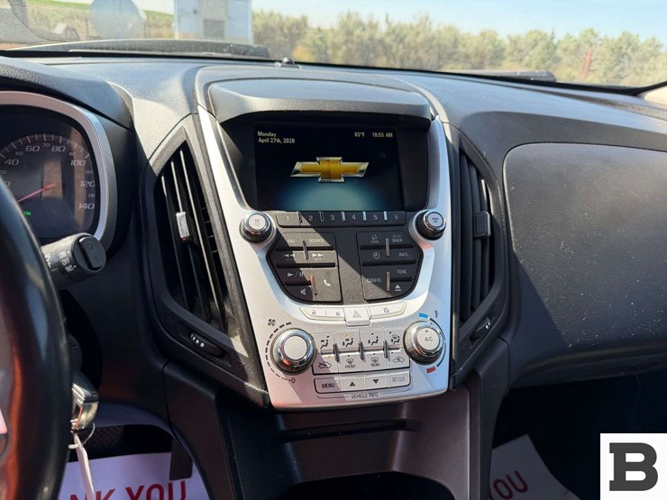 2012-chevrolet-equinox-image-25