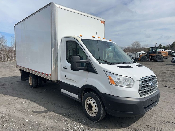 2019-ford-transit-image-3