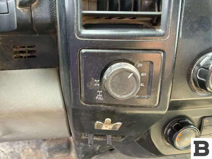 2015-ford-f150-image-30