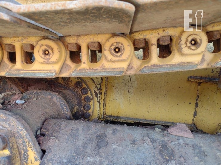 2004-deere-700h-image-30