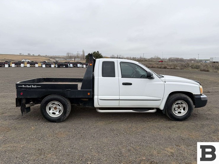 2005-dodge-dakota-image-6
