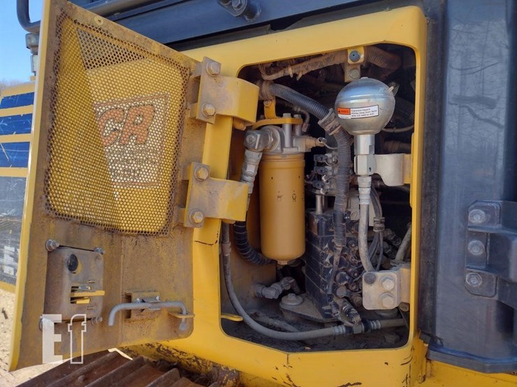 2016-komatsu-d37ex-23-image-34