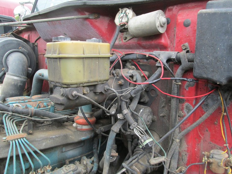 1990-international-4900-image-40