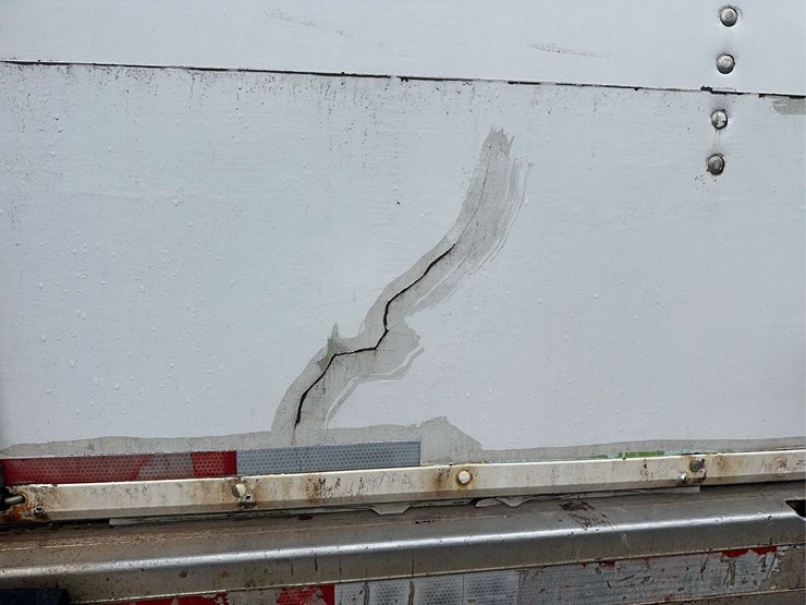 2020-hino-195-image-17