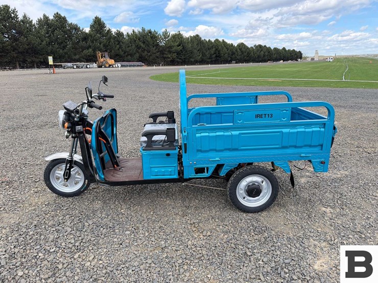 2025-ir-iret13-electric-tricycle-image-2