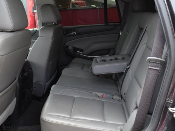 2017-chevrolet-tahoe-image-7