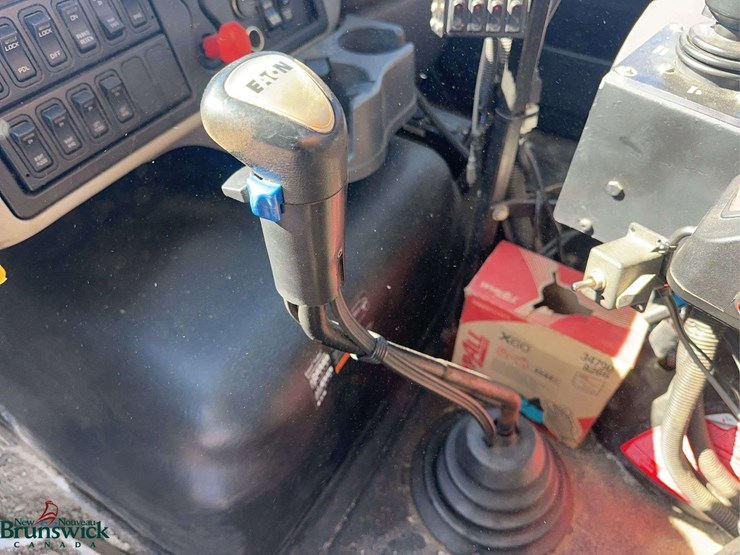 2016-international-7600-image-23