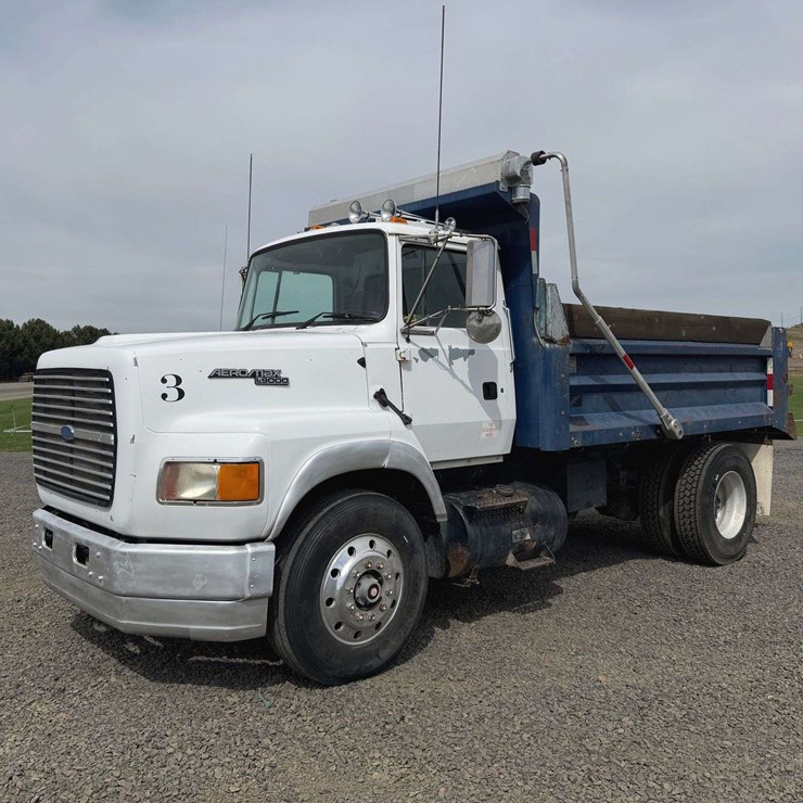 1996 FORD LA9000