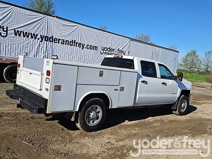 2016-chevrolet-silverado-3500hd-image-5