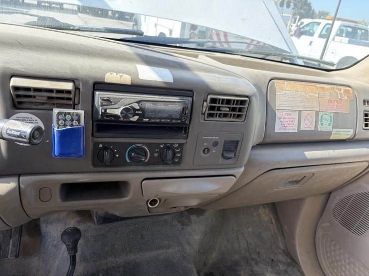 2003-ford-f450-image-18